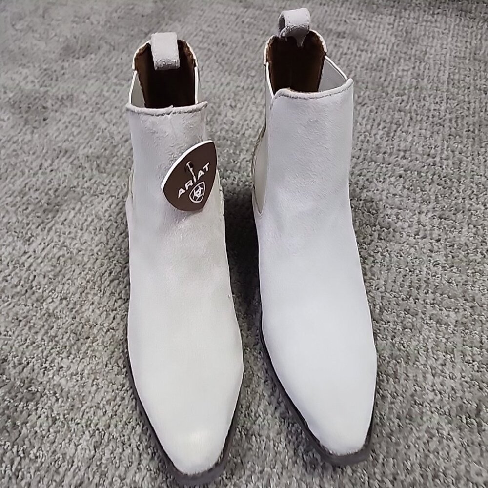 Ariat Boots Bradley Snip Toe Suede Women's Size 6.5B New - Picture 2 of 11